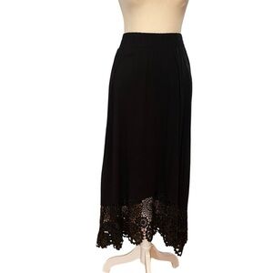 Cupio Asymmetrical Lace Hem Skirt Size M Black Pull On Viscose Calf Length Boho